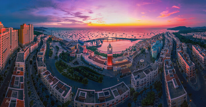 Thị trấn Hoàng hôn - Sunset Town