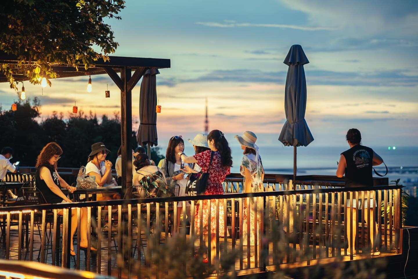 Chuồn Chuồn Bistro & Skybar 1