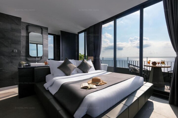 M Hotel Phu Quoc 1