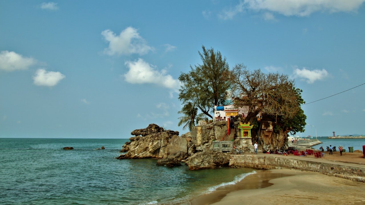Dinh Cau Phu Quoc 1
