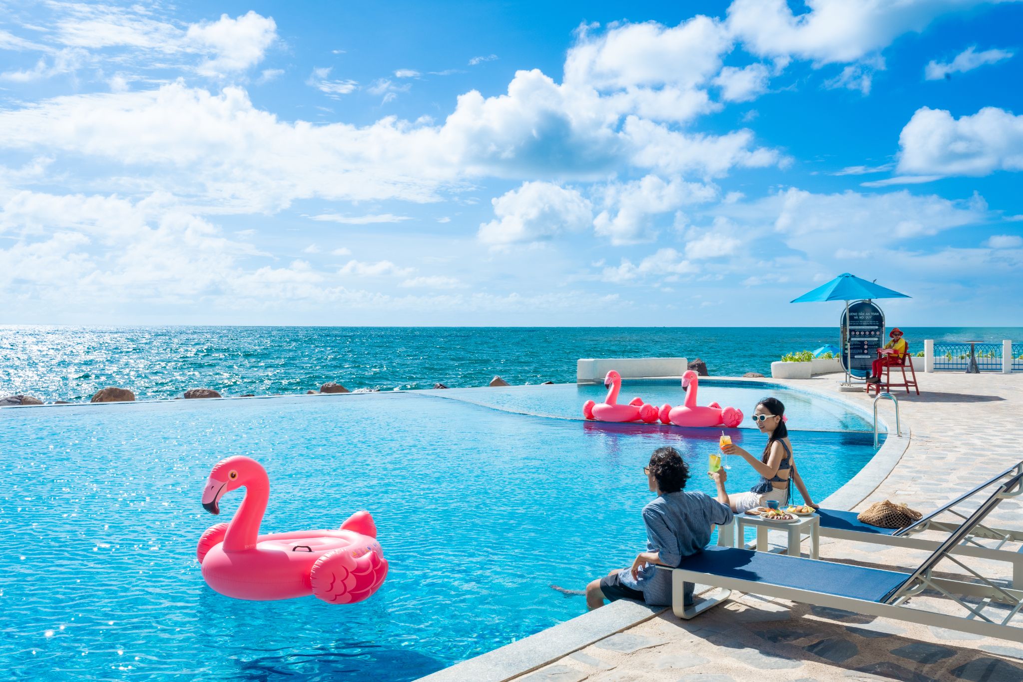 Santo Beach Club – tọa độ check-in với view biển xanh thu trọn chân trời du khách không nên bỏ lỡ