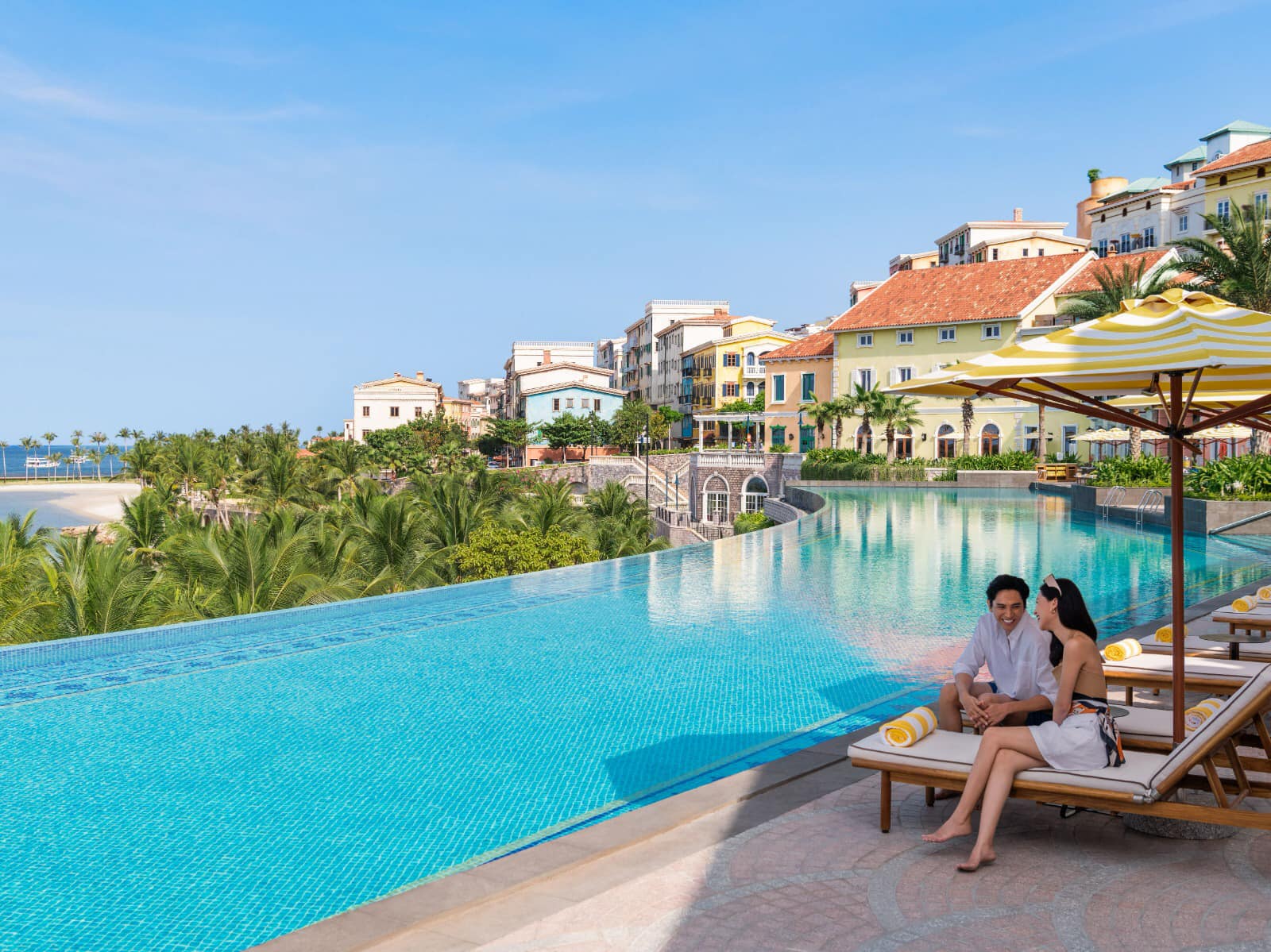 Các beach club đang được du khách quan tâm