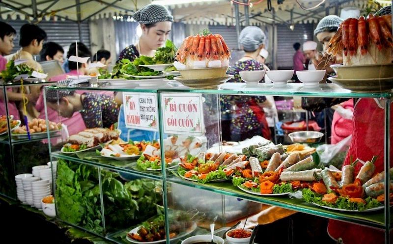 Những quầy ẩm thực bắt mắt tại chợ đêm Rạch Giá 