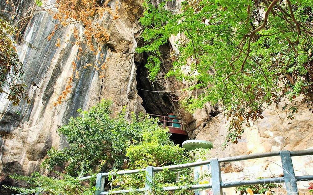 Hệ thống hang động tự nhiên hình thành từ đá vôi tại Thạch Động 