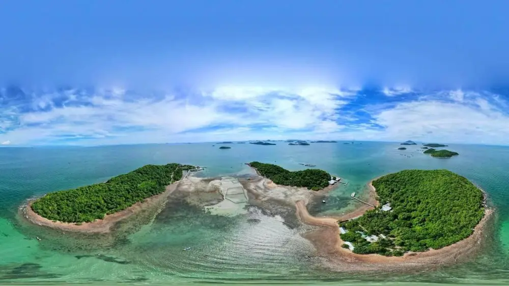 Quần đảo Bà Lụa sở hữu nhiều đảo nhỏ nằm san sát nhau gợi đến Vịnh Hạ Long 