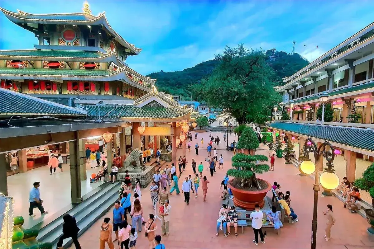 Châu Đốc là điểm du lịch lý tưởng cho những chuyến đi ngắn ngày