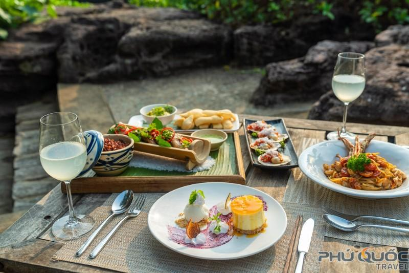 Các món ăn Á Âu hấp dẫn tại nhà hàng Mango Bay Restaurant