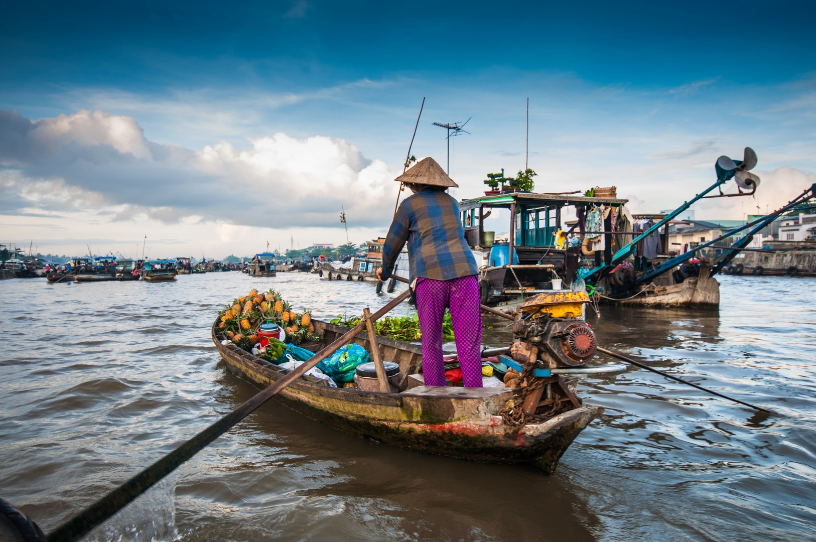 Du lịch An Giang vào mùa nước nổi là một trải nghiệm thú vị đáng nhớ với nhiều du khách