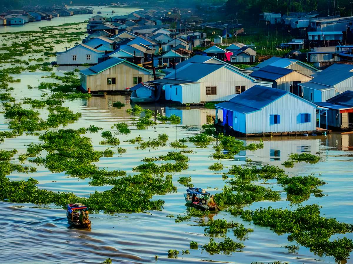 Tham qua thêm các làng nghề địa phương kết hợp trong hành trình tham quan rừng tràm Trà Sư. 