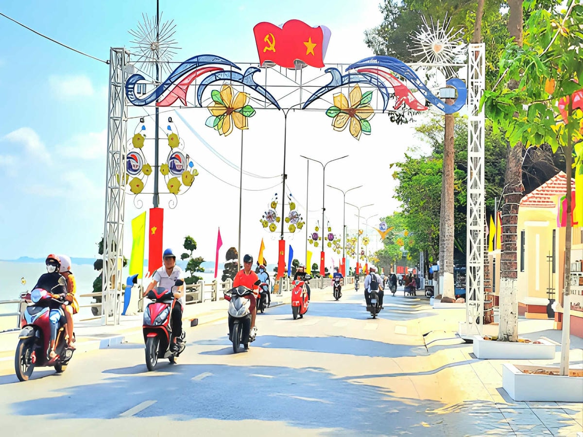 Từ du lịch văn hóa đến trải nghiệm hiện đại mở rộng hành trình khám phá làng Chăm Châu Giang.