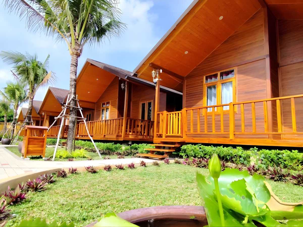 Không gian nghỉ dưỡng Mũi Nai bố trí ven biển, trọng hình và thiên nhiên.