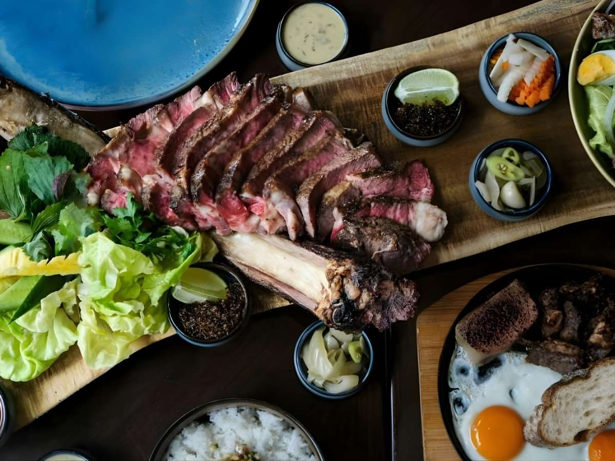 Trải nghiệm ẩm thực đa dạng tại Sheraton Phú Quốc gắn liền với không gian biển.