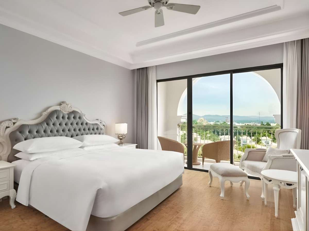 Hệ thống phòng nghỉ tại Sheraton Phú Quốc mang phong cách sang trọng, tiện nghi.