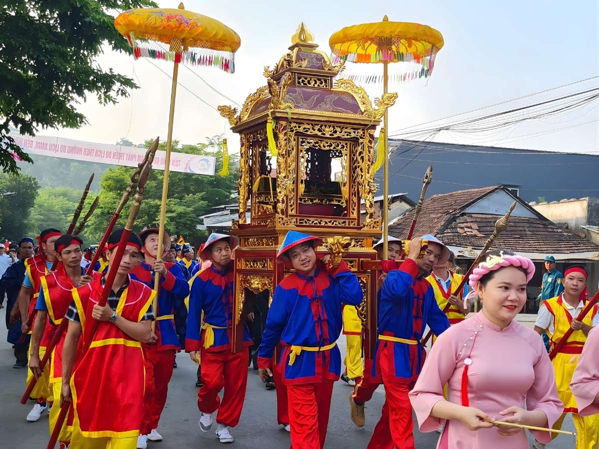 Nghi lễ truyền thống tại đình Mỹ Phước diễn ra trang nghiêm, gắn kết cộng đồng. 