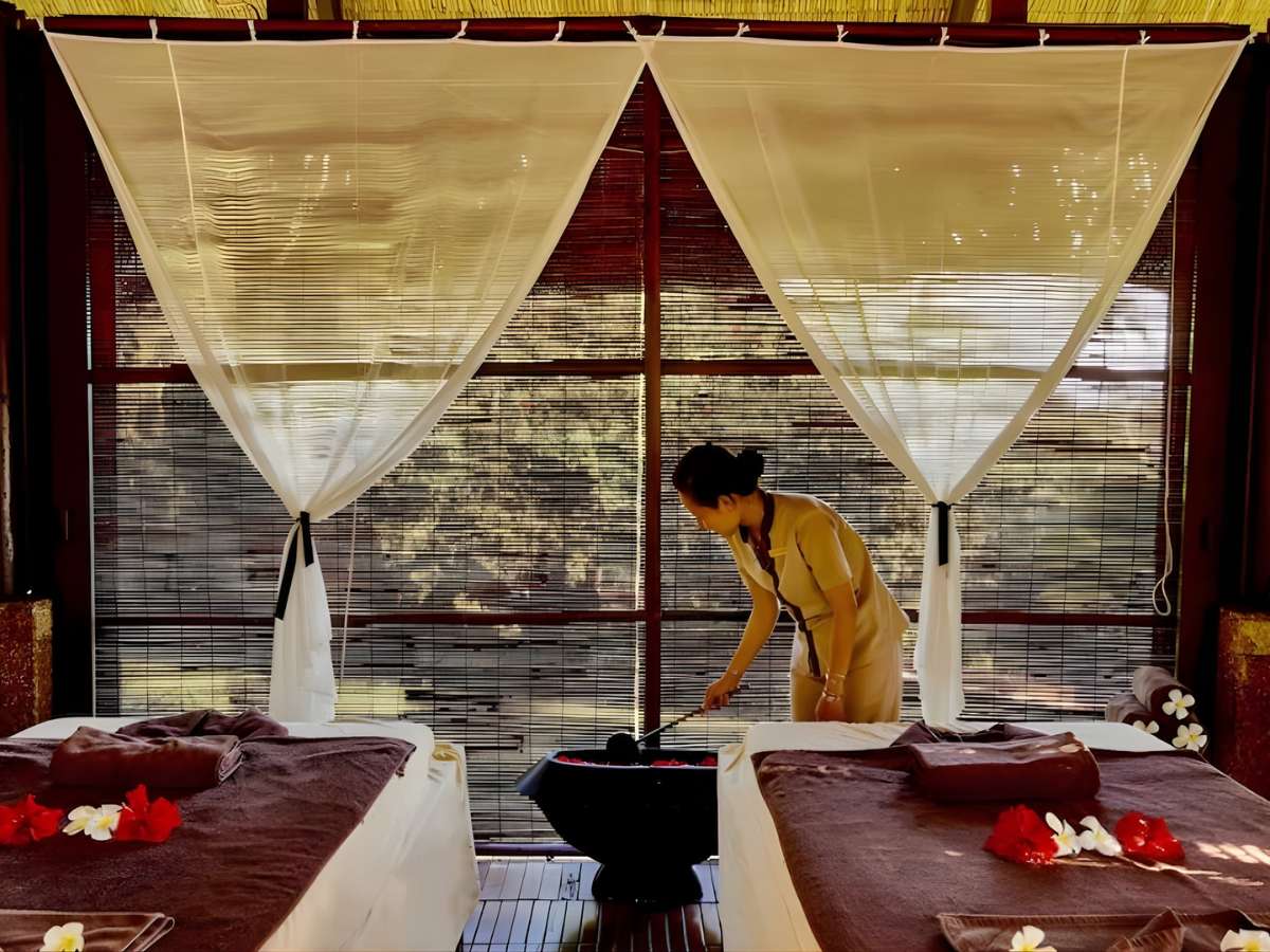 Không gian spa Chen Sea Resort tạo trải nghiệm thư giãn gắn kết thiên nhiên giúp phục hồi năng lượng.