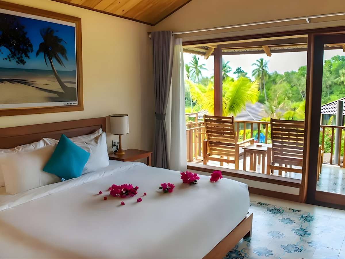 Phòng nghỉ Camia Resort & Spa mang đến không gian thư giãn riêng tư.