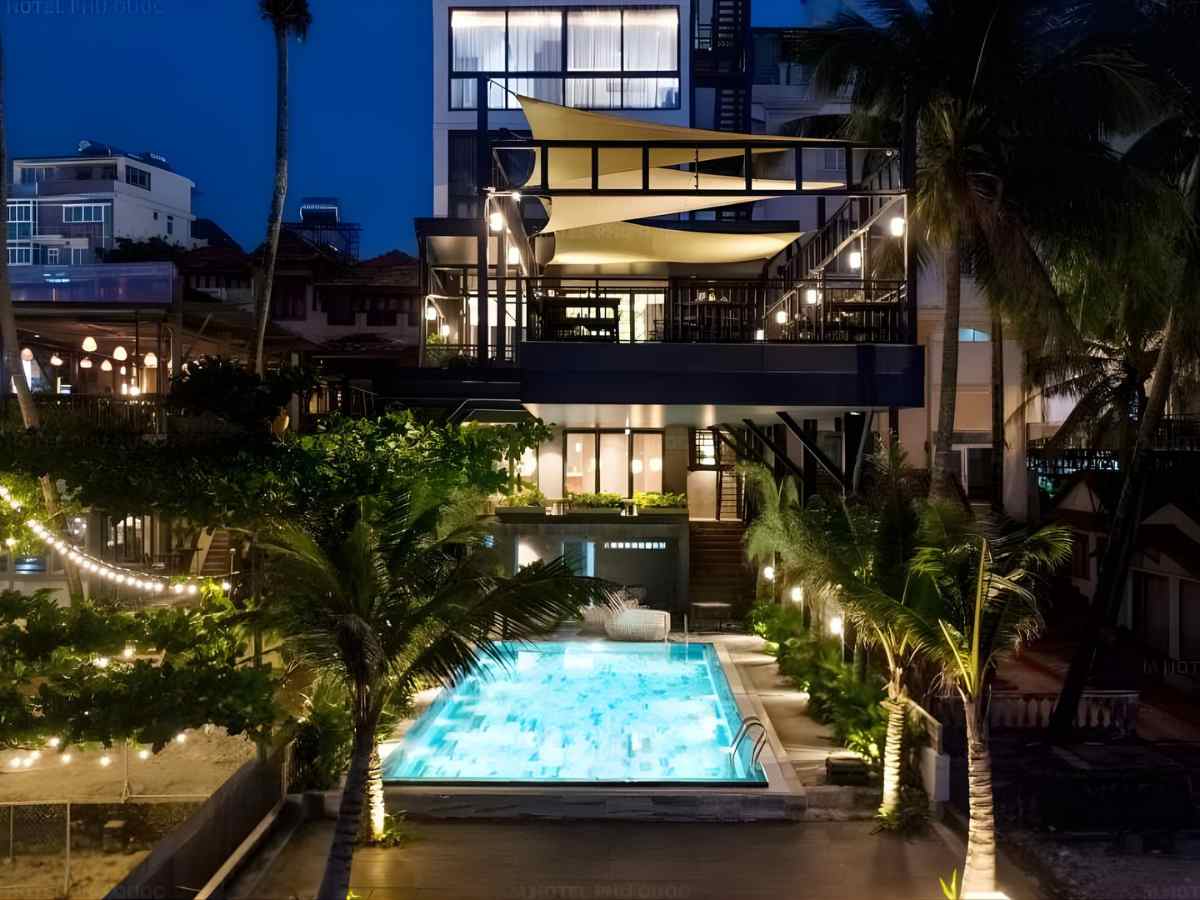 M Hotel Phú Quốc tọa lạc trung tâm Dương Đông, thuận tiện tham quan và lưu trú. 
