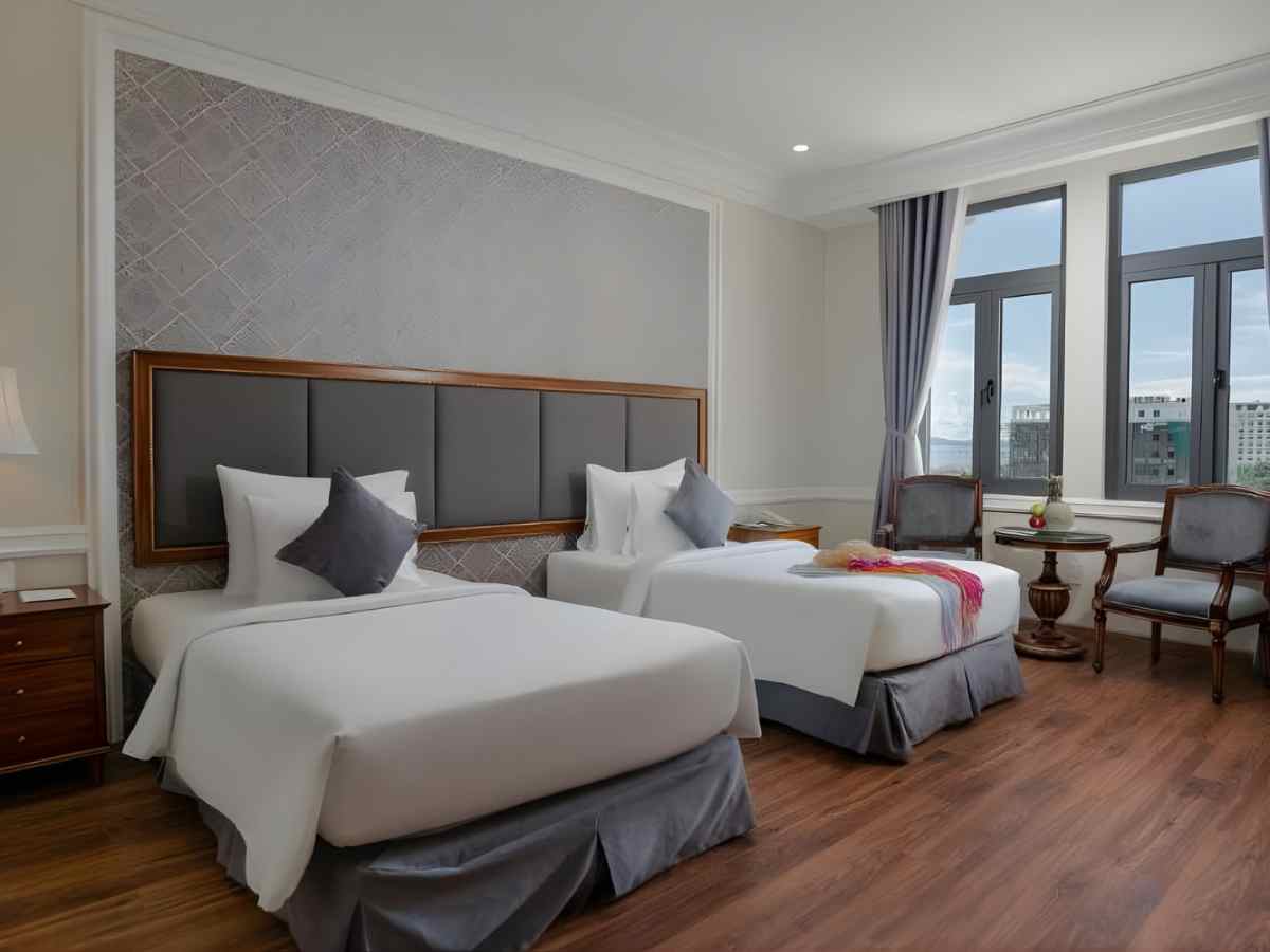 Phòng nghỉ AVS Hotel Phú Quốc thiết kế tiện nghi, đáp ứng nhu cầu lưu trú ngắn ngày.