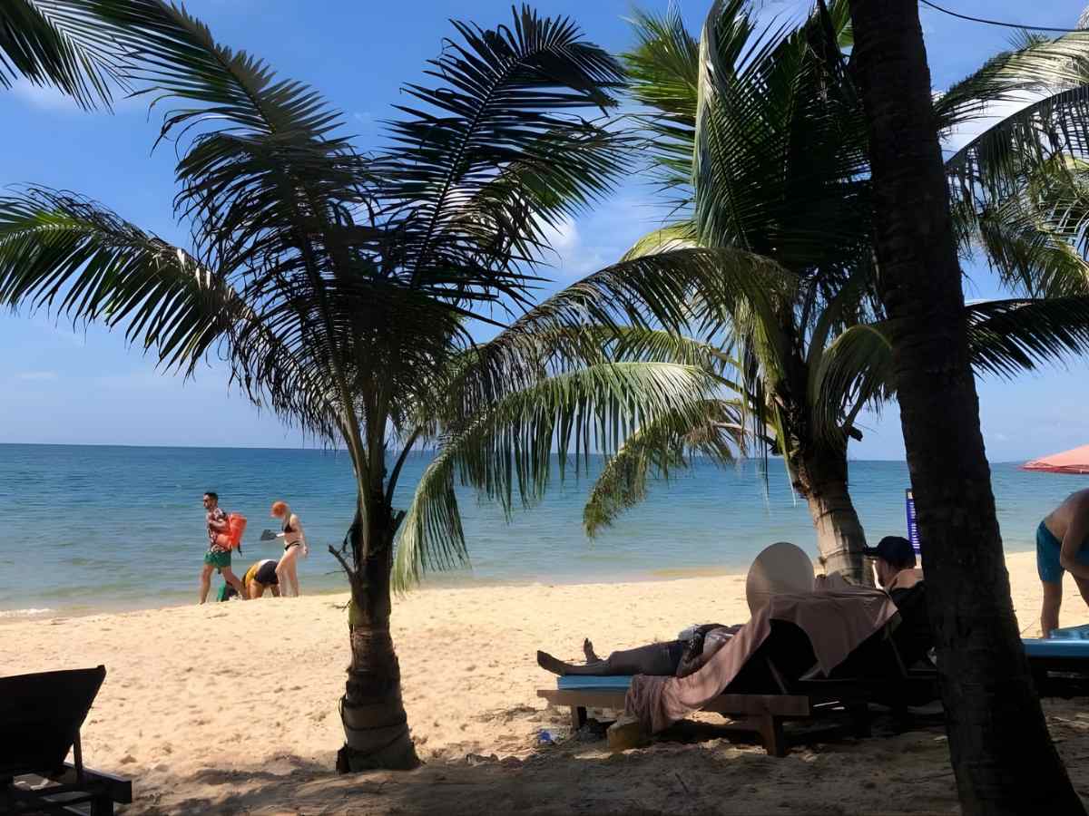 Một ngày nghỉ tại Phu Quoc Kim Bungalow On The Beach diễn ra nhẹ nhàng, chậm rãi.
