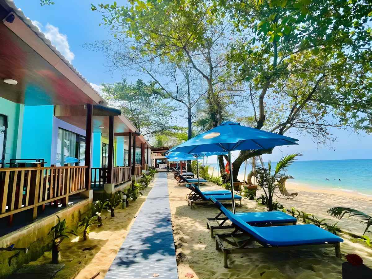 Orange Resort Phú Quốc sở hữu vị trí ven biển trung tâm, thuận tiện tiếp cận tiện ích của phường Dương Đông.