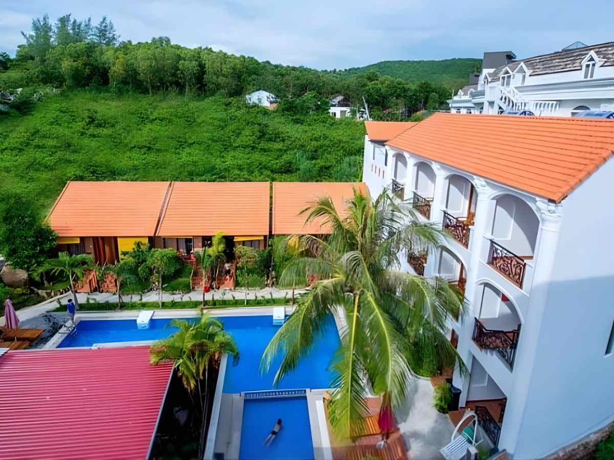 Blue Ocean Resort Phú Quốc tọa lạc gần biển Dương Đông, không gian yên bình. 