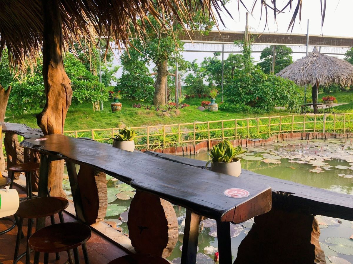 Mùa khô là thời điểm lý tưởng để đến khu du lịch sinh thái Mỹ Luông.