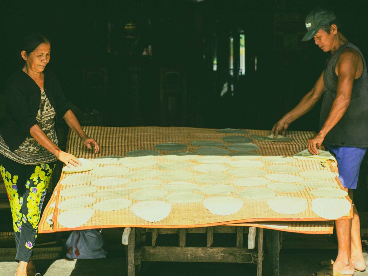 Trải nghiệm không gian làng nghề truyền thống mang đặc trưng của người Khmer.
