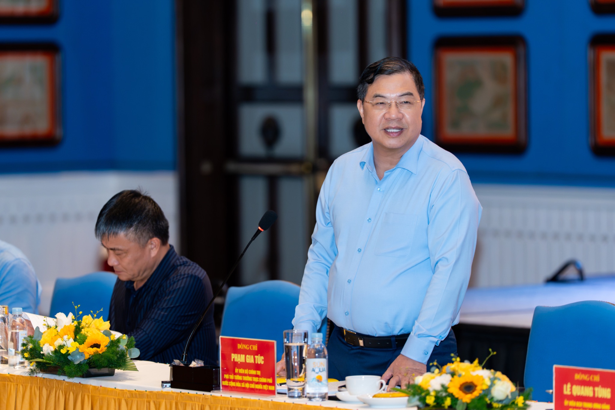 Phó Thủ tướng Thường trực Chính phủ Phạm Gia Túc phát biểu tại cuộc họp rà soát tiến độ triển khai các dự án hạ tầng phục vụ APEC 2027