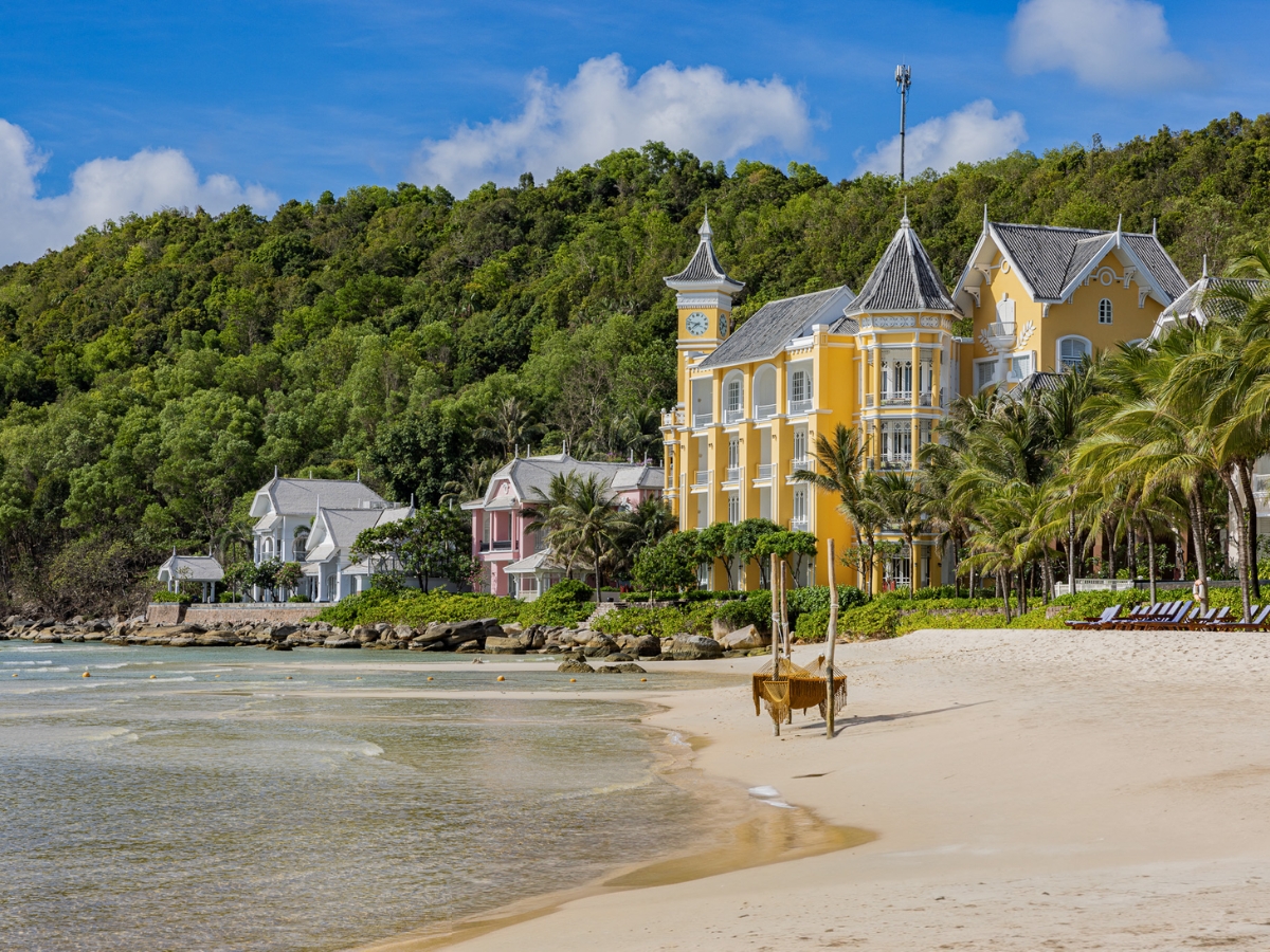 Khách sạn JW Marriott Phu Quoc Emerald Bay Resort & Spa