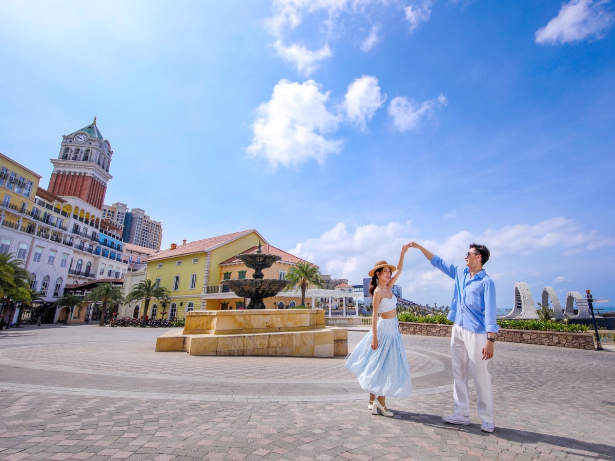 Thị trấn Hoàng Hôn sở hữu nhiều góc sống ảo “triệu like”.