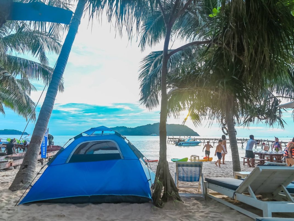 Một buổi picnic bên bãi biển là cách tuyệt vời để cả gia đình cùng thư giãn và tận hưởng không gian biển Phú Quốc. (Nguồn: Sưu tầm)