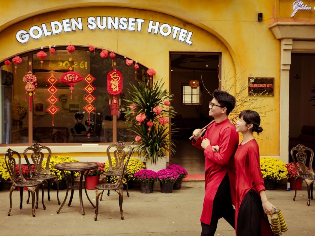 Golden Sunset Hotel tọa lạc tại Thị trấn Hoàng Hôn, đặc khu Phú Quốc.