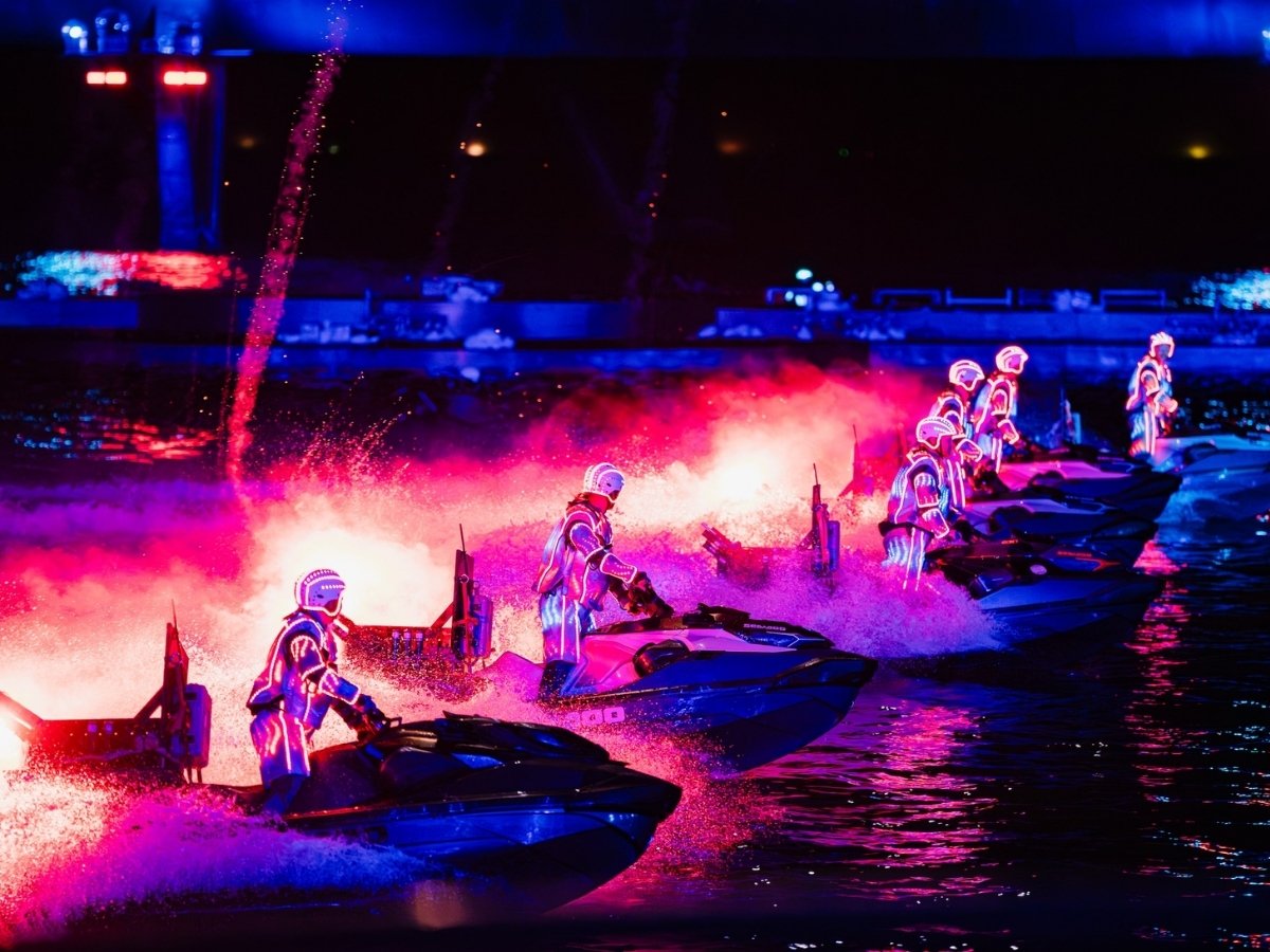 Màn trình diễn đẳng cấp trong show Bản giao hưởng đại dương.