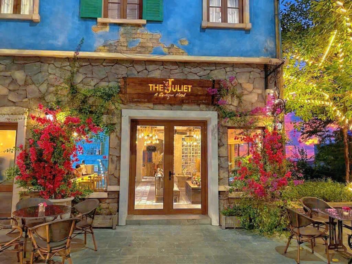 Juliet Boutique Hotel được thiết kế theo phong cách kiến trúc Địa Trung Hải