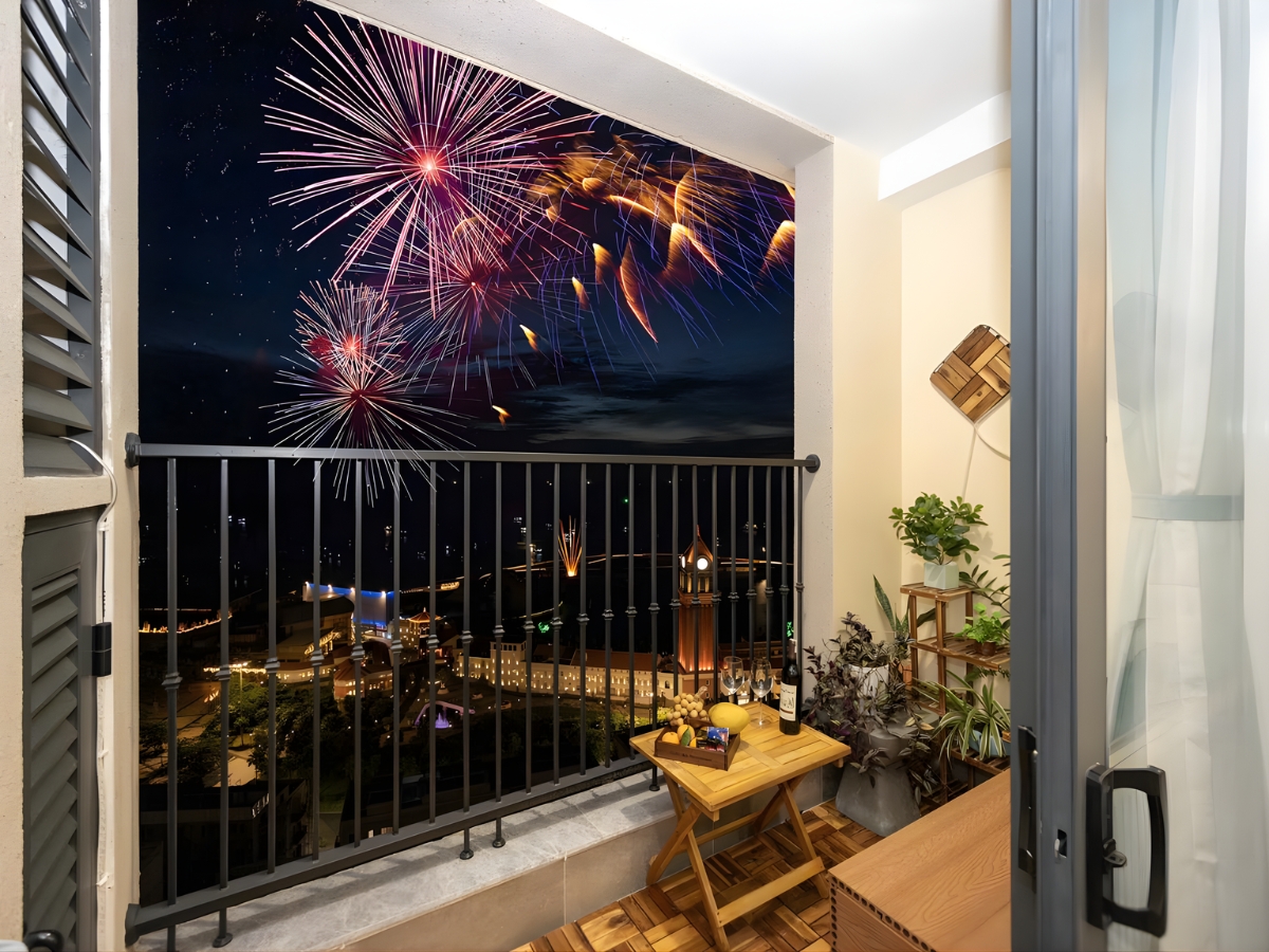 View xem pháo hoa từ phòng nghỉ tại Elyday Apartment Hillside Phu Quoc.