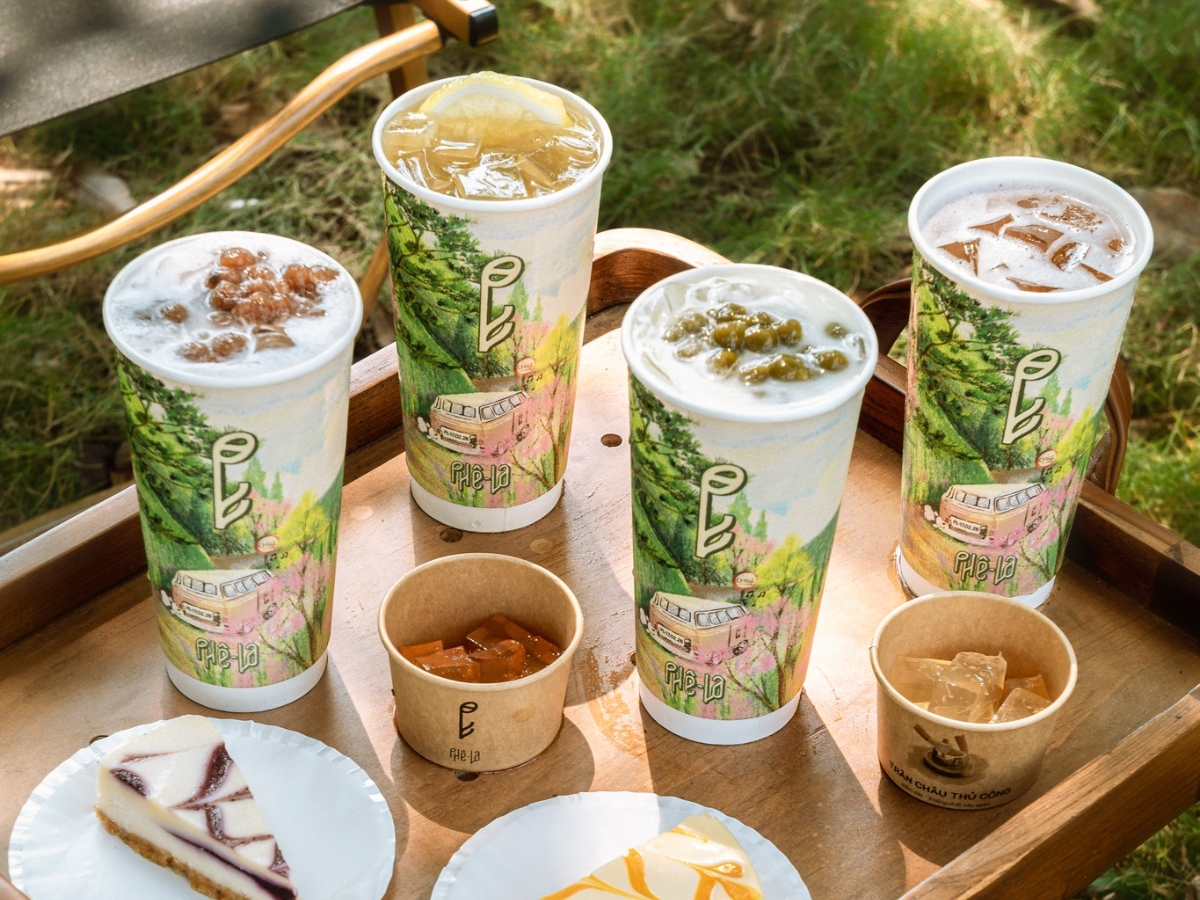 Phê La Hòn Thơm sở hữu thực đơn đồ uống đa dạng, phù hợp với nhiều du khách.