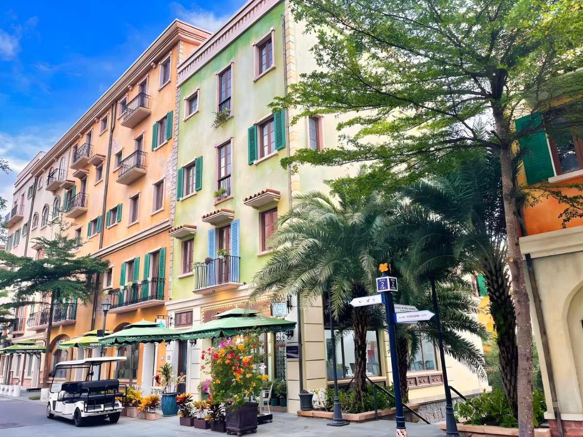 Cybele Sunset Hotel Phu Quoc là khách sạn 3 sao tọa lạc tại khu vực Sunset Town, Phường An Thới.