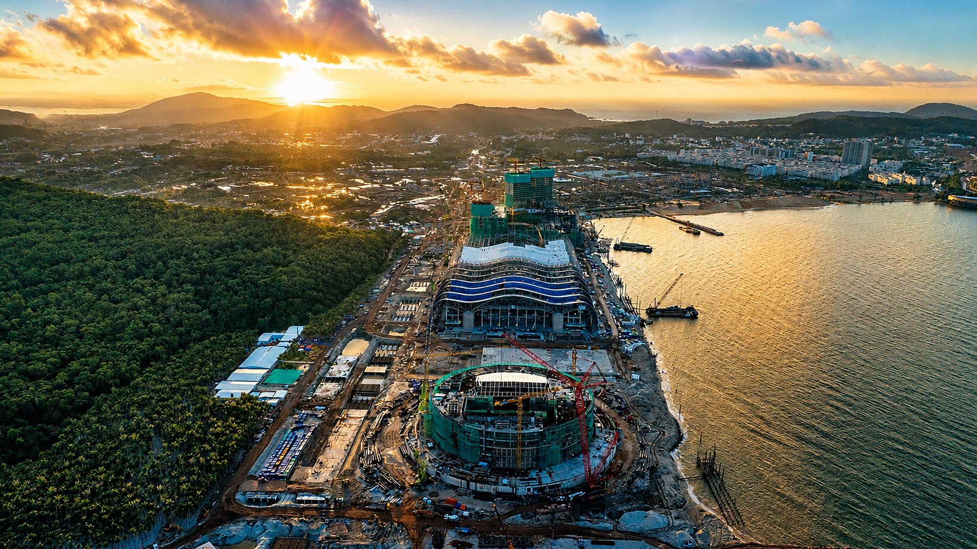 Các dự án trọng điểm phục vụ APEC đã, đang và được dự báo sẽ tiếp tục mở ra hàng chục nghìn cơ hội việc làm.