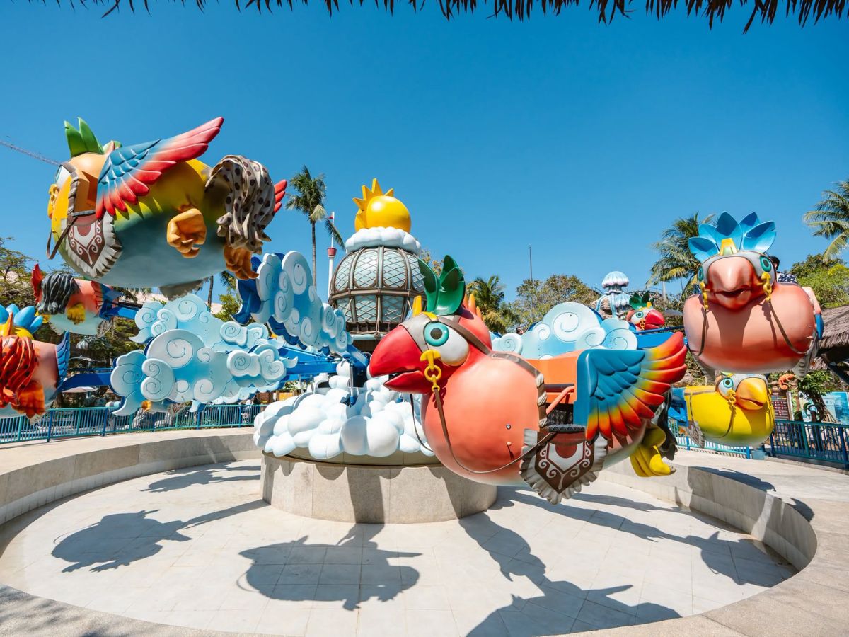 Làng Exotica gây ấn tượng với những trò chơi mang chủ đề khám phá và nhiều công trình đầy màu sắc. (Nguồn: Sưu tầm)