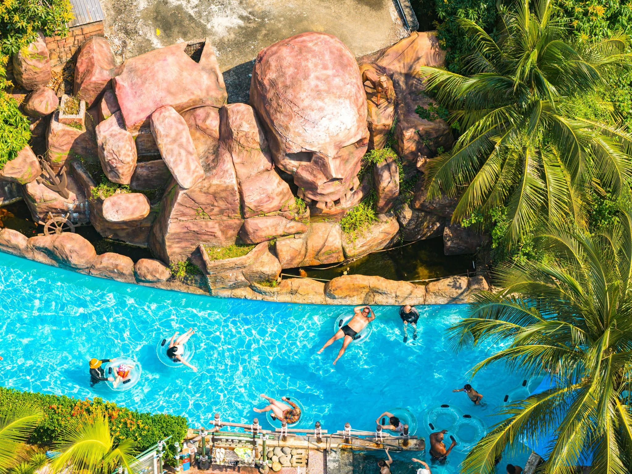 Aquatopia mang đến nhữ ng trải nghiệm vui chơi và nghỉ dưỡng trọn vẹn. (Nguồn: Sưu tầm)