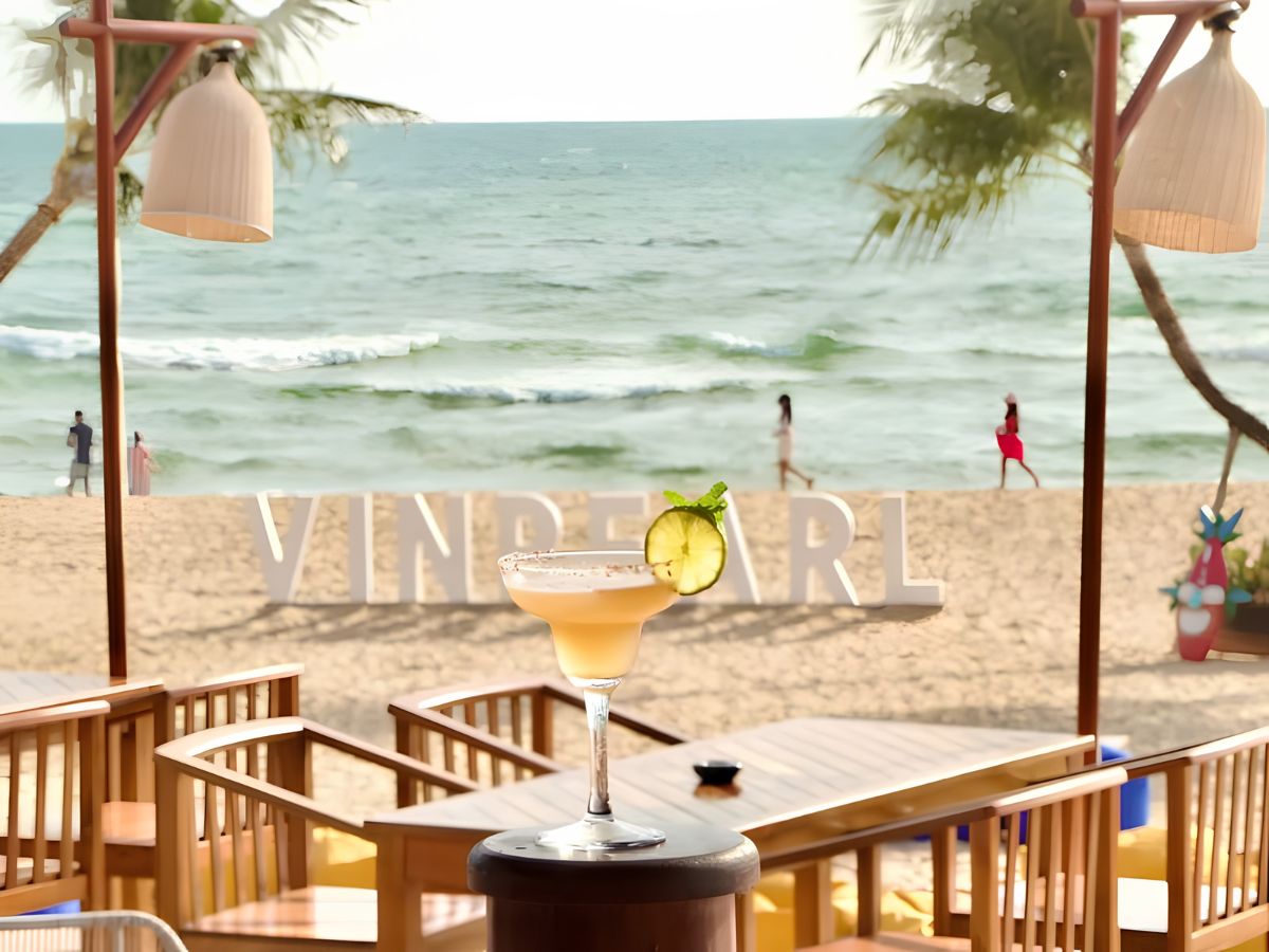 Không gian ven biển yên bình là nơi lý tưởng để thư giãn và tái tạo năng lượng sau những ngày bận rộn. (Nguồn: Sưu tầm)