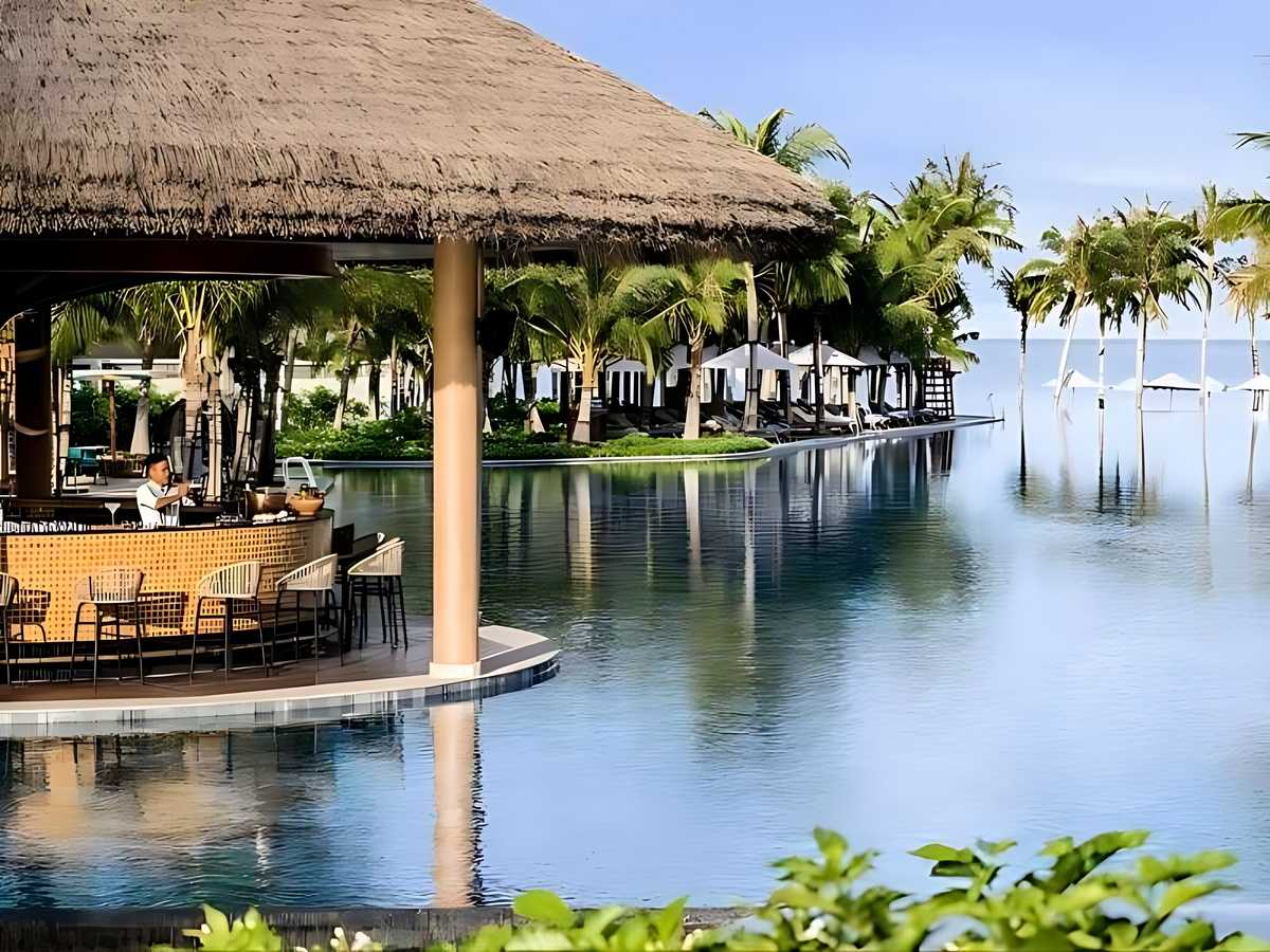 Chi phí lưu trú Bắc đảo ổn định, Nam đảo đa dạng theo mùa