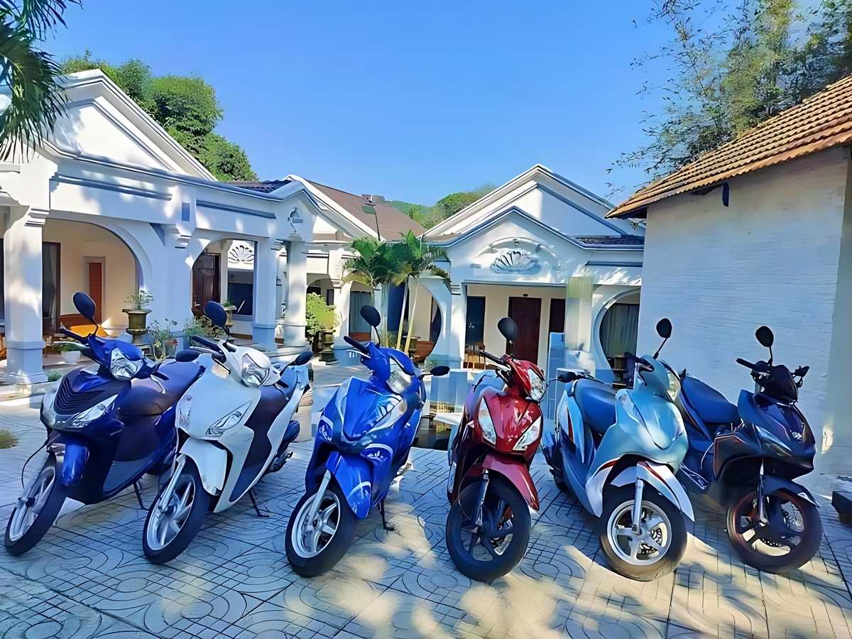 Kiểm tra xe trước khi nhận để đảm bảo an toàn và tránh phí