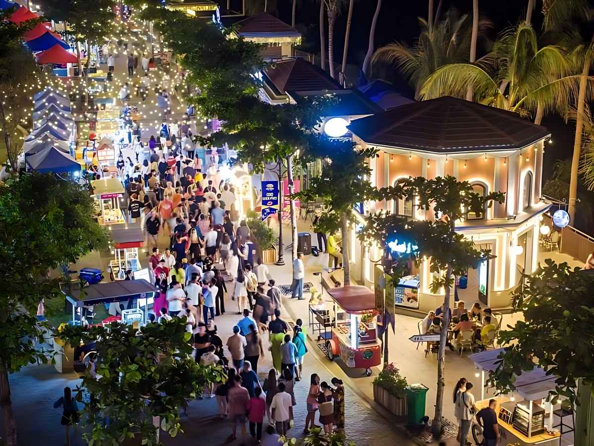 Nam đảo Phú Quốc rực rỡ ánh sáng, show nghệ thuật đa phương tiện quốc tế