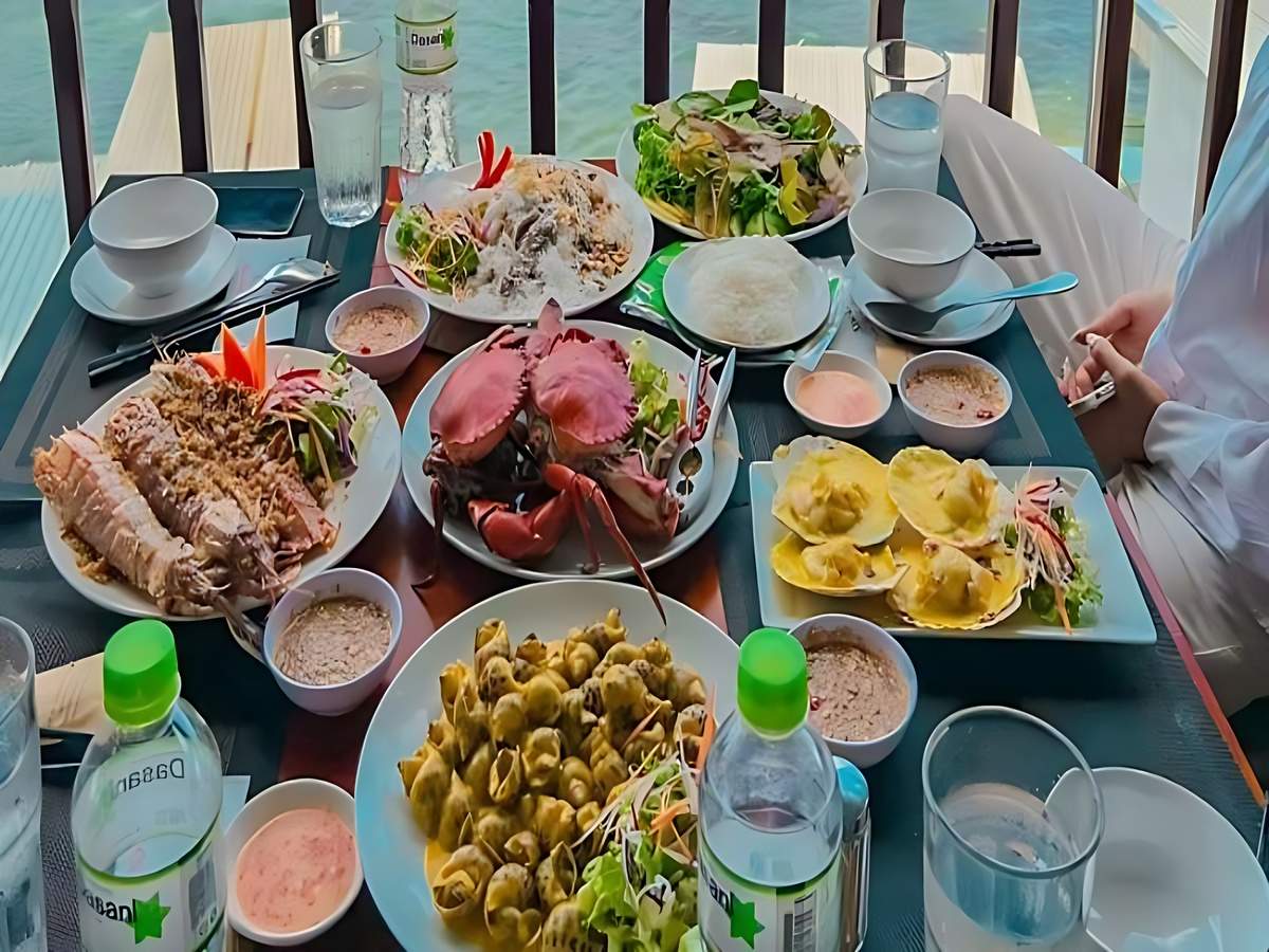 Thực khách nên tham khảo các nhận xét thực tế để lựa chọn địa điểm ăn uống uy tín