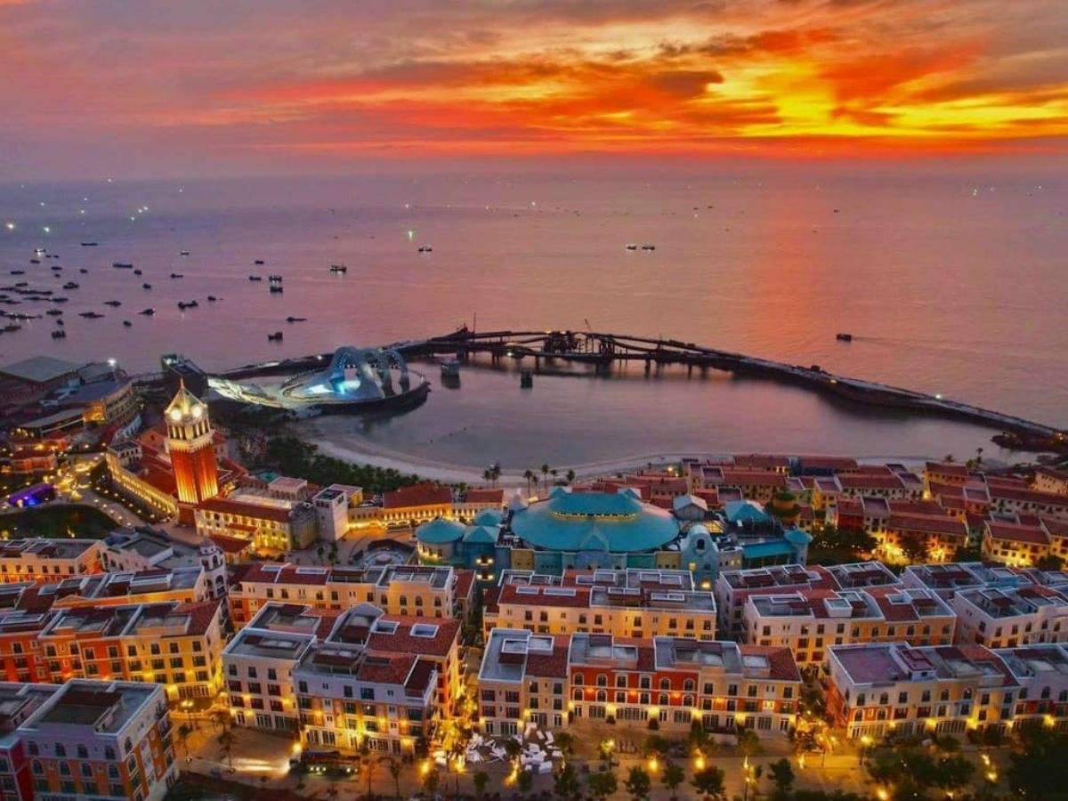 Check-in Cầu Hôn tại Sunset Town mang đến trải nghiệm khác biệt, độc đáo cho du khách