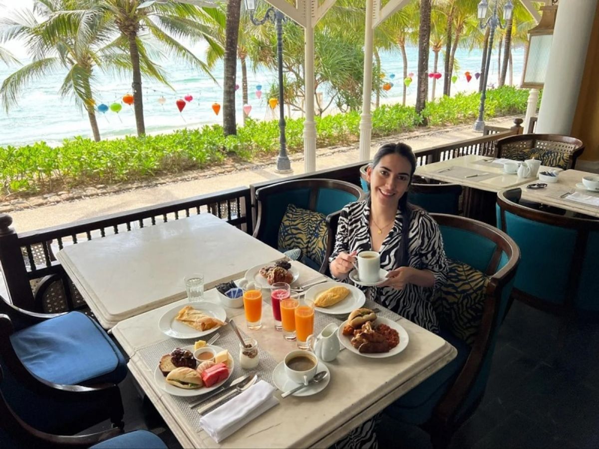 Khởi đầu nhẹ với bữa sáng buffet tại JW Marriott Phu Quoc, trong không gian ven biển