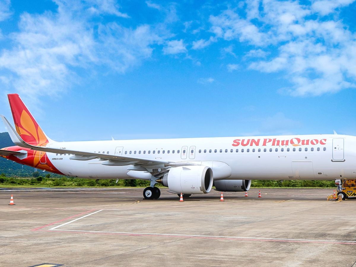 Du khách chọn hãng bay phù hợp dựa trên trải nghiệm và chi phí