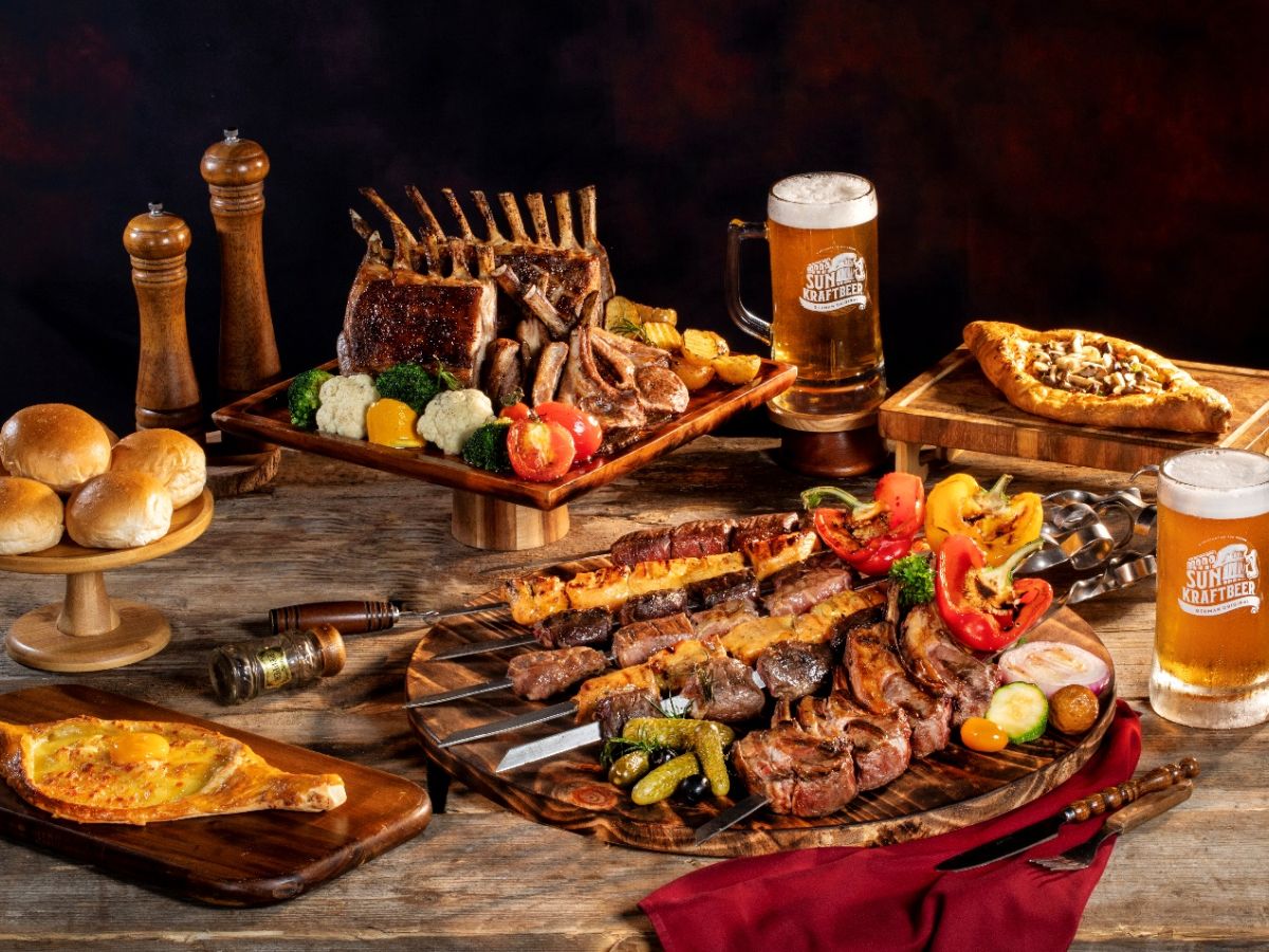   Thực đơn tại Sun Bavaria GastroPub đang dạng lựa chọn ẩm thực