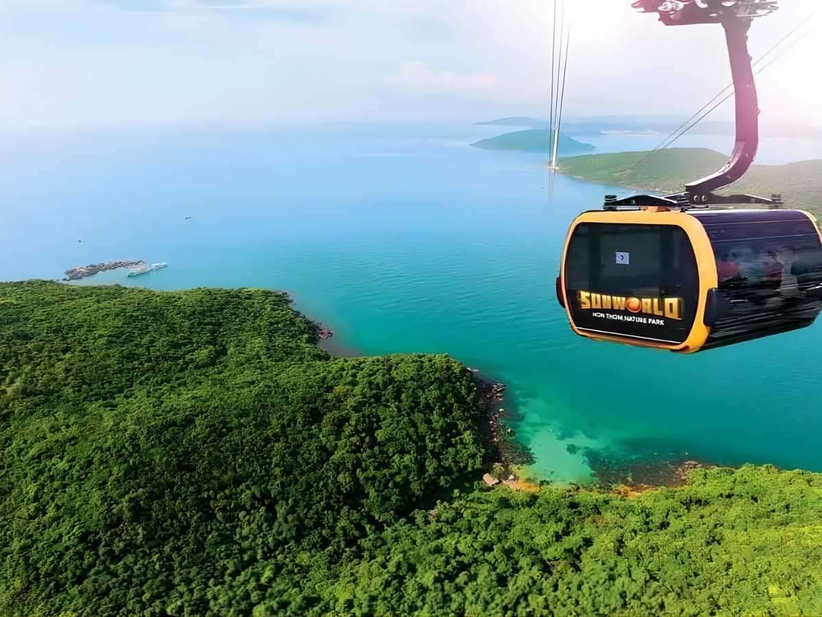 Trải nghiệm tuyến cáp treo vượt biển dài nhất thế giới của Sun World Hon Thom